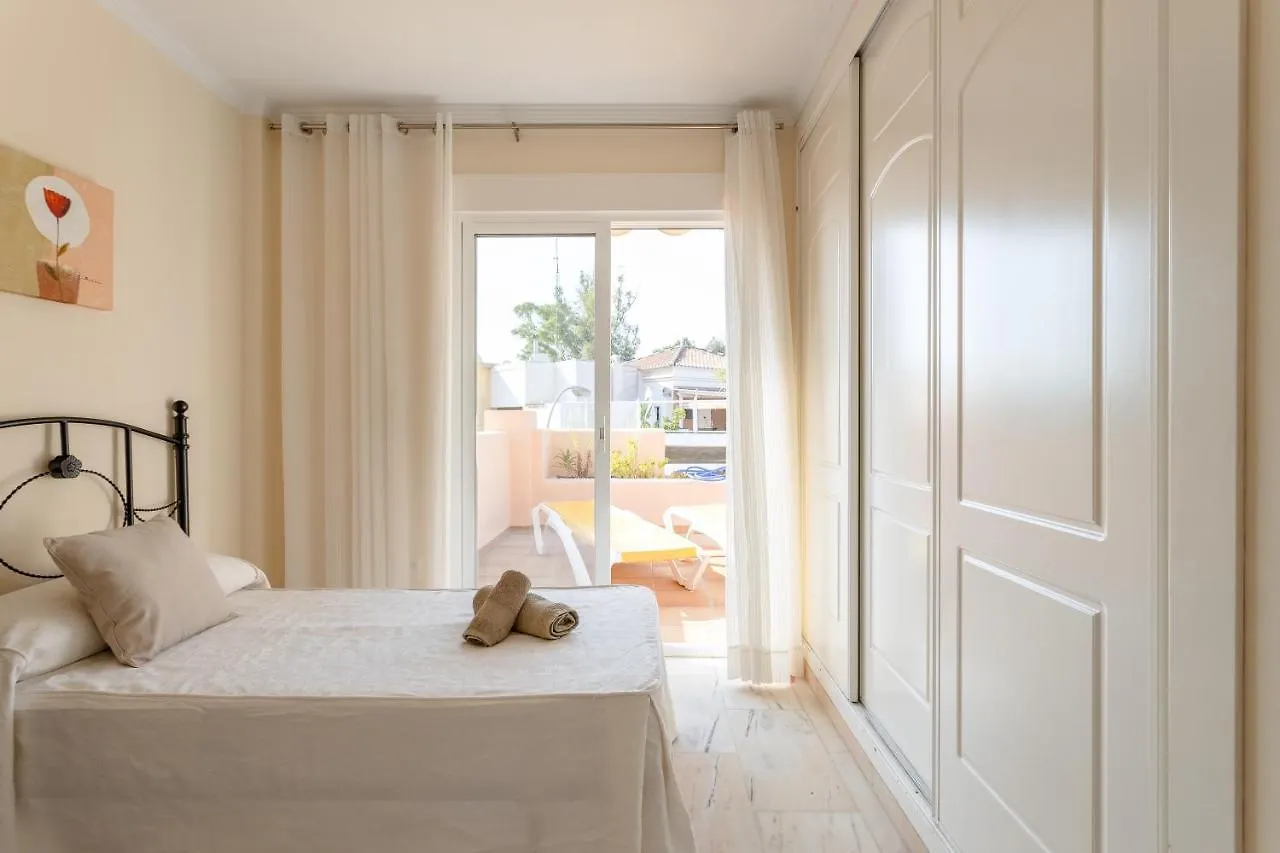 Ibn Sadi8 Playa Burriana Apartment Nerja 0*,