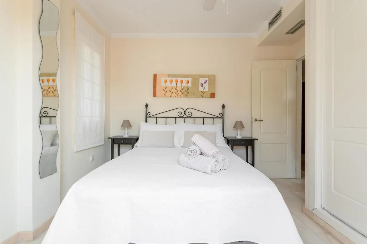 Ibn Sadi8 Playa Burriana Apartment Nerja